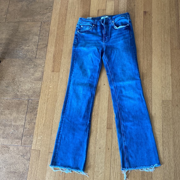 Mavi - Picture 2 of 3